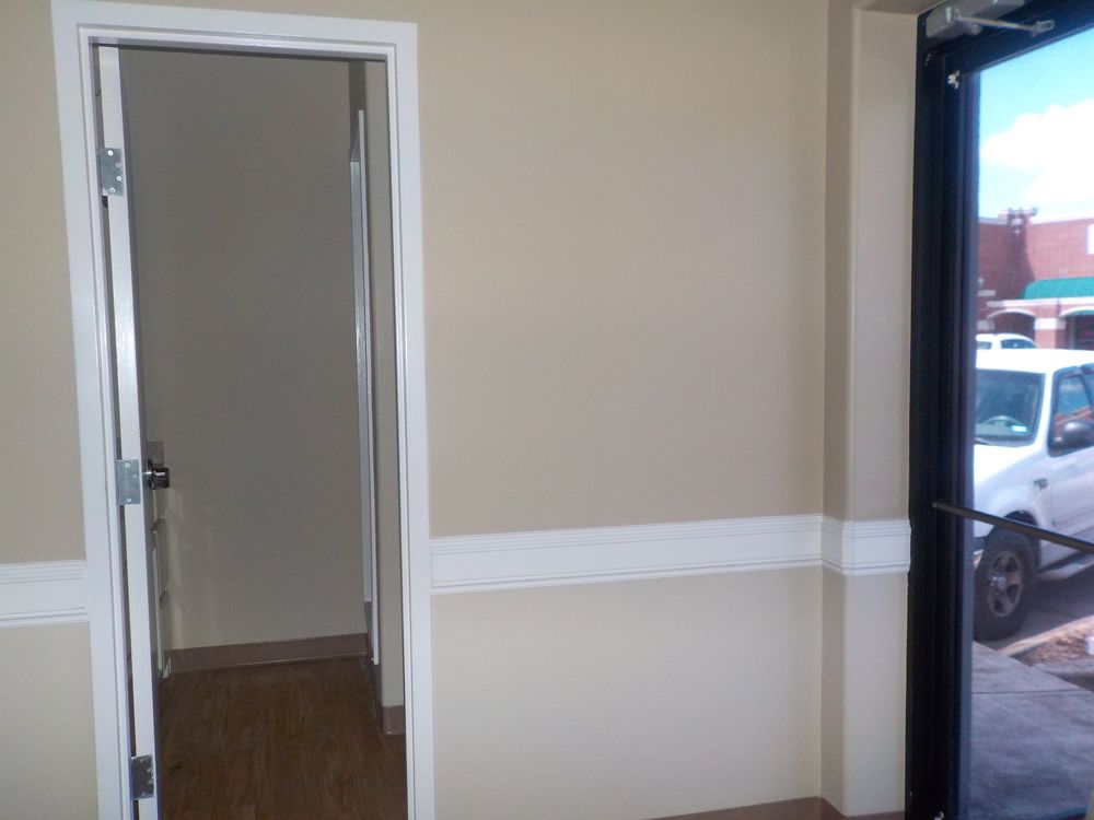 Tejon Plaza: 1601 Alton Gloor , Brownsville, TX 78526